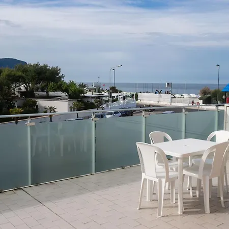 Apartmán M146 - Marcelli, Bilocale Fronte Mare Con Ampio Terrazzo