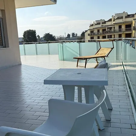 Appartamento M146 - Marcelli, Bilocale Fronte Mare Con Ampio Terrazzo *