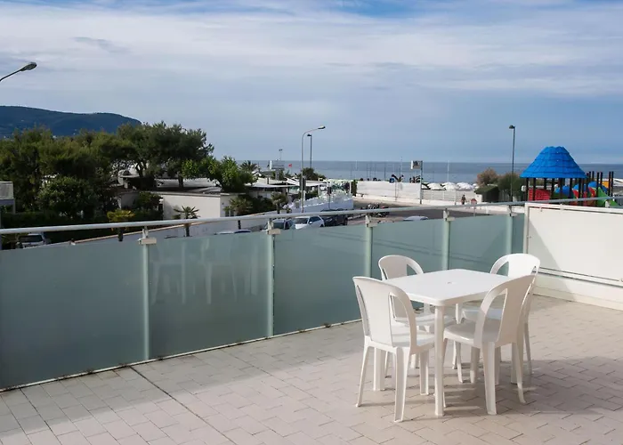 Appartamento M146 - Marcelli, Bilocale Fronte Mare Con Ampio Terrazzo