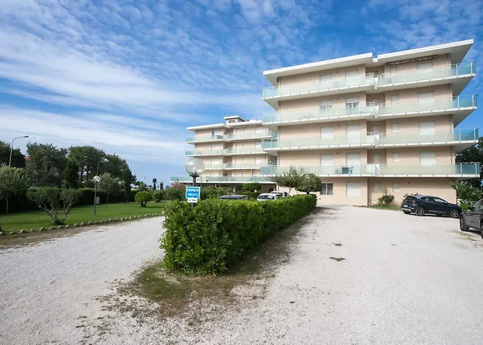 M146 - Marcelli, Bilocale Fronte Mare Con Ampio Terrazzo